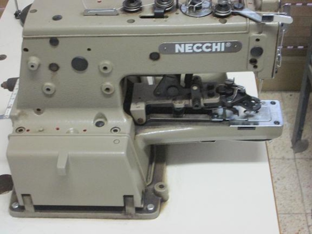 Attaccabottoni industriali in vendita - foto 2