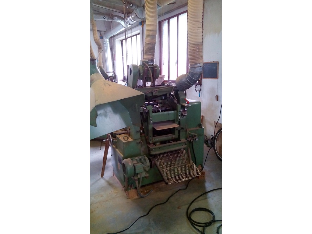 Linea completa di falegnameria per manici in legno (macchinario fresa) in vendita - foto 2
