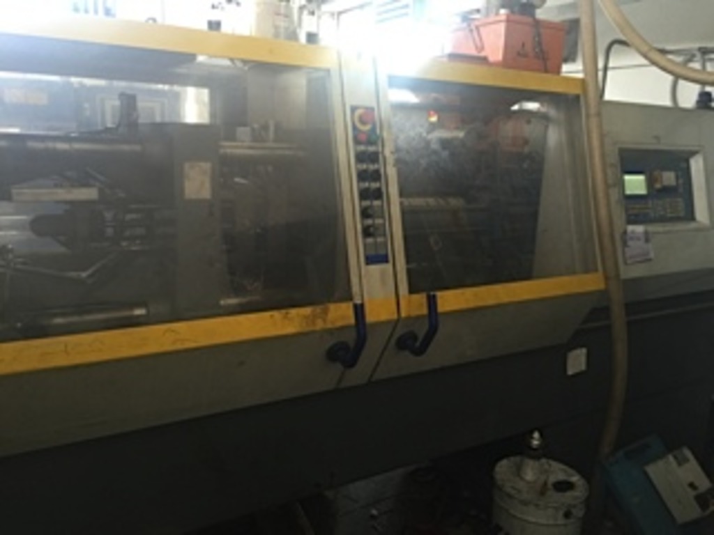 PRESSA BATTENFIELD 75 TON anno 1996 in vendita - foto 1