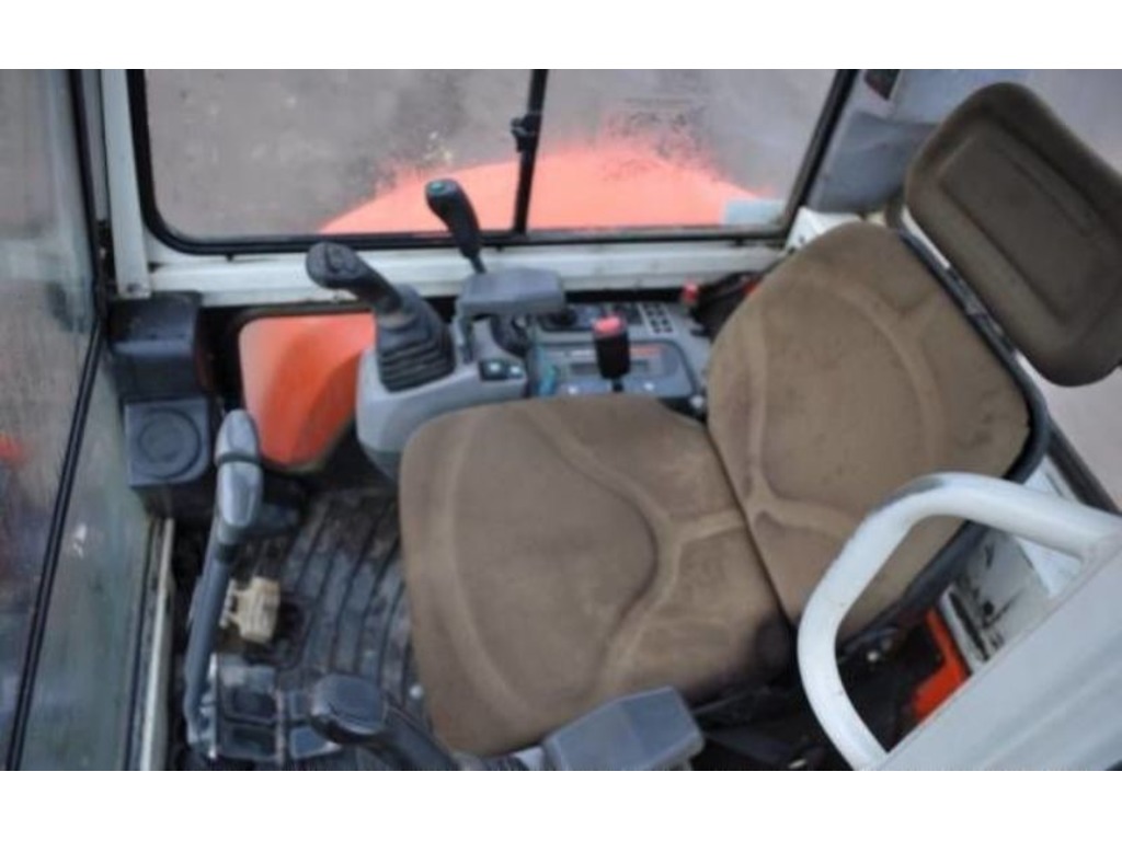 KUBOTA U35-3 ALPHA miniescavatore in vendita - foto 2